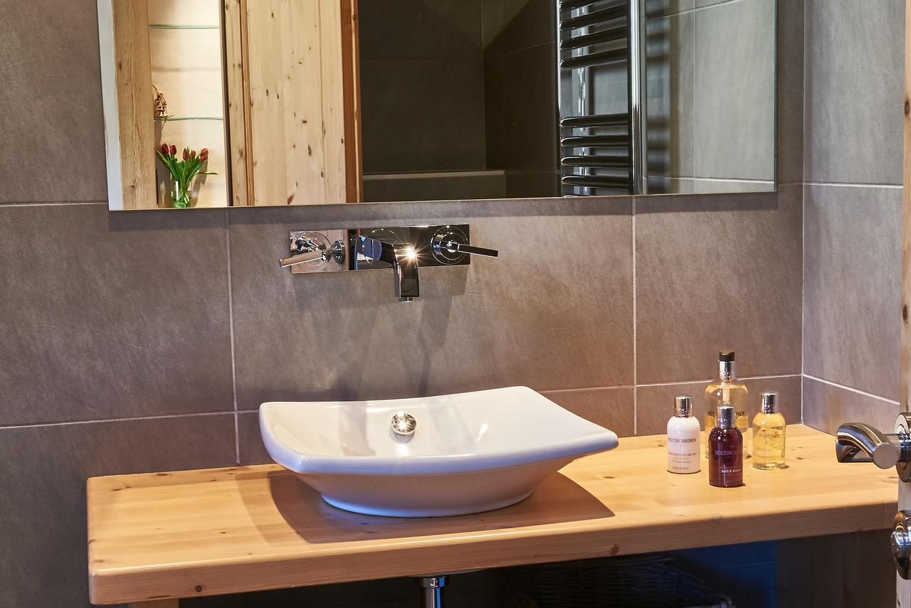 Chalet Virolet B&B 莱热 外观 照片